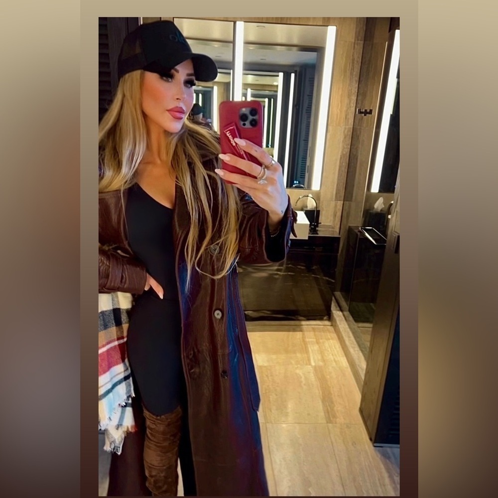 En Cuir Pebbled Leather Trench in Brown / Burgundy 100% Leather VERY OVERSIZED - Picture 8 of 14